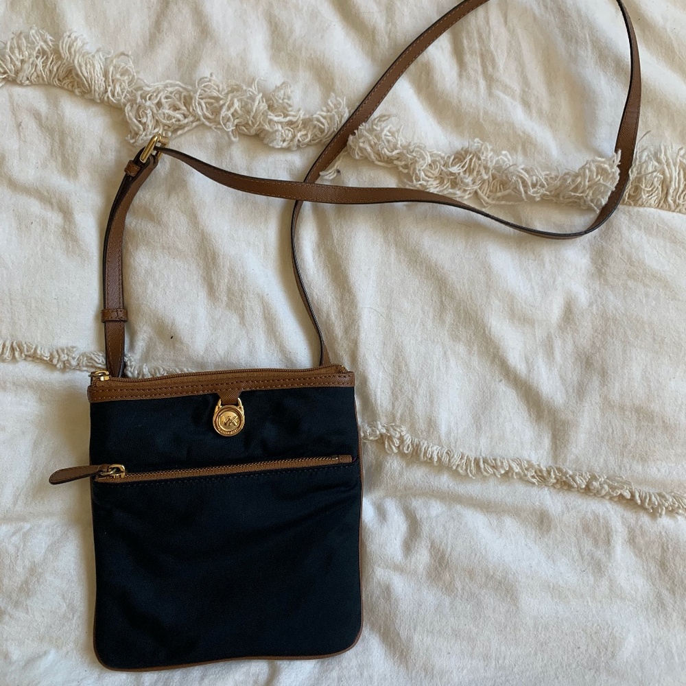 Michael Kors Canvas Crossbody Black - "very good"